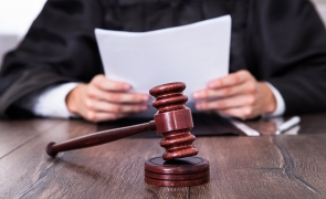 Judecătoare din Iași internată cu forța la psihiatrie - cum își teroriza vecinii