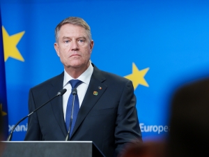 Klaus Iohannis divizează PNL - Unii îl vor la Cotroceni. Alții îi cer demisia:
