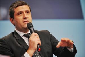 Lista numirilor controversate. PSD cere USR să-l retragă pe pensionarul special numit în fruntea unei companii de stat, prieten al familiei ministrului Miruță
