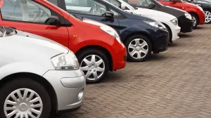Mașini confiscate de stat, scoase la licitație. Ce vehicule sunt disponibile
