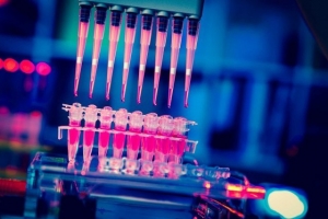 Medicament inovator contra cancerului, testat cu succes pentru prima dată pe pacienţi