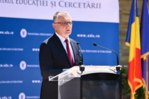 Ministrul Educatiei și cursul de numerologie unde s-a vorbit despre cipurile din vaccinuri: