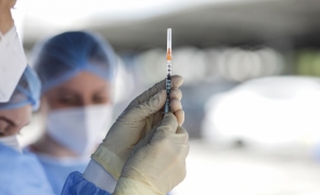 Ministrul Sănătăţii despre dozele de vaccin anti-COVID care au expirat şi care vor expira: Cel mai ieftin e casarea, problema e costul vaccinului pierdut