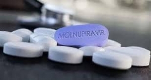 Molnupiravir e noua armă anti-Covid pentru tratamentul la domiciliu. Dr. Bassetti: