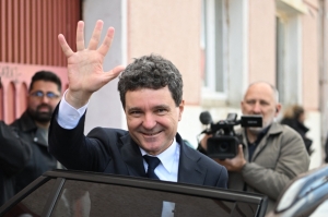 Nicușor Dan e mai ușor de demis decât a fost Traian Băsescu. O modificare legislativă din urmă cu 13 ani îi face viața mai grea actualului președinte