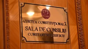 Nu boicot, ci apărarea legii: explicația celor patru judecători CCR pentru ședințele blocate
