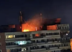 O dronă rusească a căzut pe un bloc din Galați și a explodat. MApN: Nu e un atac asupra României, e un efect al războiului din Ucraina. Care e reacția NATO
