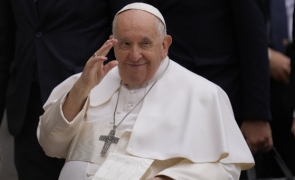 Papa Francisc lovește la temelia Bisericii Catolice: