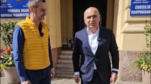 Primarul din Slatina, chemat la Parchet și anunțat că e urmărit penal: Mario De Mezzo are calitatea de suspect
