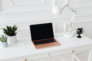 Primele 30 de zile cu un MacBook: trecerea de la Windows e mai simplă decât crezi
