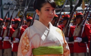 Prinţesa Mako a Japoniei renunţă la statutul regal pentru a se putea căsători cu un „om de rând
