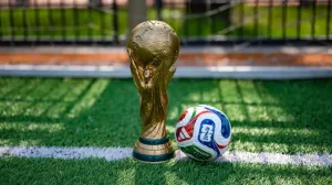Programul meciurilor de la Cupa Mondială de fotbal. Cine sunt cei 11 comentatori
