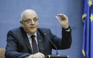 Raed Arafat, despre cazul operatorului de la Ambulanţa Cluj care i-a certat pe părinţii unei fetiţe ce sunaseră pentru a cere ajutor: „Este inacceptabil