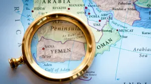 Rebelii Houthi din Yemen intră puternic în joc: amenință cu un posibil blocaj la Strâmtoarea Bab el-Mandeb, în sprijinul Iranului
