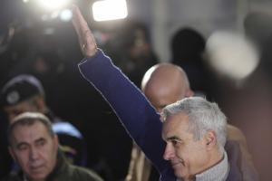 Rechizitoriul care-l transformă-n erou: Călin Georgescu e acuzat de fapte penale imaginare, creștere explozivă pe rețelele sociale și declarații elogioase