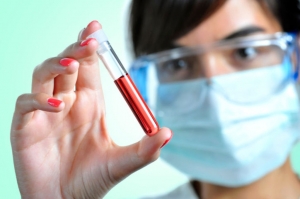 Revoluție în lumea medicală: Testul de sânge care poate depista 50 de tipuri de cancer