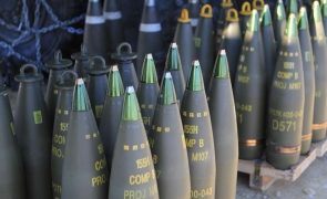România trece la producția de război. Fabricile de armament duduie sub directa coordonare a MApN