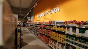 Românii intră în foame cruntă: expiră plafonarea prețului alimentelor de bază, iar scumpirile se anunță în lanț dupa scumpirea carburantilor