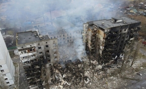 Rușii au bombardat un centru pentru persoane cu dizabilități, lângă Kiev, anunță Consiliul Regional