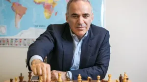 Rusia a ordonat arestarea marelui maestru al șahului Gari Kasparov: Este unul dintre cei mai mari adversari ai lui Putin
