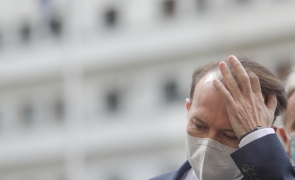 Scandal! Cîţu cere ca studenții și profesorii nevaccinați să nu fie primiți la examene. Motivare:
