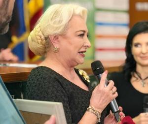 Scandal cultural: Viorica Dăncilă acuză Le Monde de denigrarea iei românești

