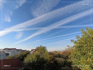 Scandalul Chemtrails România: Teoria cu condensul legat de dârele de pe cer nu ține așa după cum ni se prezinta oficial (probe)