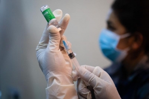 Serul AstraZeneca are o eficacitate de doar 10% împotriva variantei sud-africane a Sars-Cov2, temuta E484K