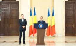 Serviciile secrete extrene pregătesc înlocuirea lui Kaus Iohannis cu Dacian Cioloș sub imperiul 