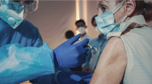 Situație tensionată la UMF Cluj: Studenții nevaccinați nu au voie la absolvire