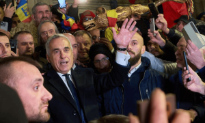 Sondaj devastator: Călin Georgescu câștigă din orice poziție cu un procent greu de imaginat pentru Coalitia de la guvernare