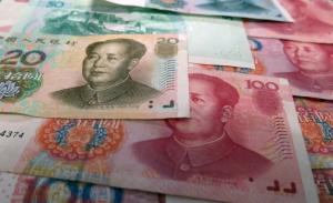 Statul care a închis 670 de bănci într-un an, pentru a-și consolida sistemul financiar. Avertismentul agențiilor de rating
