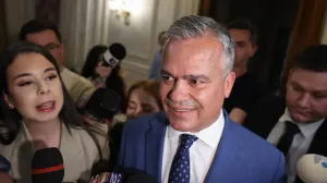 Stenograme PNL - Veștea vrea vot de învestire miercuri și îl vrea pe Nazare la Finanțe: „Nu am încercat să vă sun pe niciunul”
