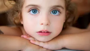 Studiu genetic: Ochii albaștri provin pe plan mondial de la un singur homo sapiens din zona Mării Negre