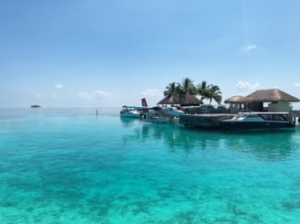 Suntem a sasea tara din lume care trimite turisti in Maldive. Cati romani au avut aceasta destinatie in primele doua luni din 2021