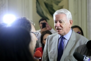 Teodor Meleşcanu acuzat că și-a numit fiul consul general la Strasbourg