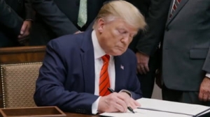 Trump răspândește o teorie conspiraționistă halucinantă: „Biden a fost înlocuit cu o clonă fără minte