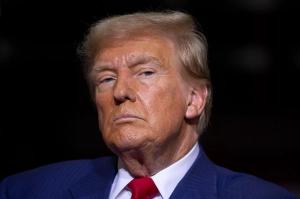 Trump spune că va face Groenlanda „pe calea ușoară sau pe calea grea