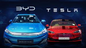 Un cunoscut producător auto chinez detronează global Tesla la vânzările de mașini electrice. Avansul luat de China, imposibil de depășit de americani

