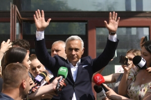 Un expert acuză SRI că lansează manipulări după manualele KGB-ului. „Băi, noi suntem impecabili, nu suntem în spatele lui Georgescu! N-am lucrat noi pe mână cu rușii!