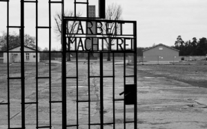 Un fost gardian al lagărului nazist Sachsenhausen în vârstă de 100 de ani va fi judecat în toamnă!