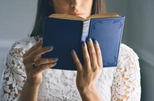 Un nou studiu dezvăluie ce se întâmplă cu creierul celor care citesc din plăcere