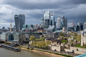 Un pacient infectat cu coronavirus a participat la o conferință lângă Parlamentul din Londra, alături de 250 de persoane