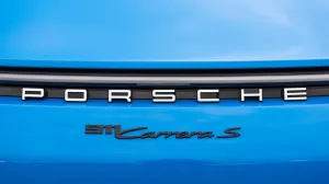 Unui refugiat ucrainean i s-a înfundat: El cerea ajutor social, dar avea Porsche Cayenne și ducea o viață de lux
