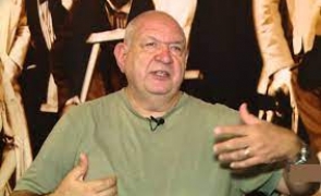 Valentin Teodosiu sugerează că Mitică Popescu a murit din cauza nosocomialelor:
