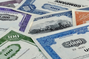 Vin miliarde de dolari dinspre SUA spre Europa. Investitorii americani au cumpărat într-o lună obligaţiuni de aproape 100 de miliarde de euro