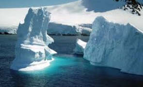 Zona de gheaţă antarctică marină de iarnă a ajuns la un record inferior
