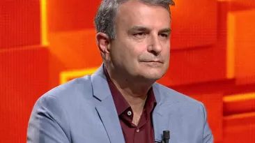 "Idiotul util": Lucian Mîndruță anunță că nu mai spală haine seara și a oprit aerul condiționat - "NU facem pentru Bolojan și Grindeanu, ci pentru țară!"
