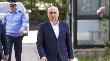 Începe procesul de corupție, în care e implicat și fostul premier Ilie Bolojan
