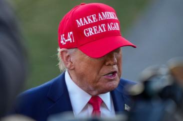 „Vom câștiga mulți bani". Postarea lui Trump despre războiul din Iran, care a provocat consternare în industria petrolului